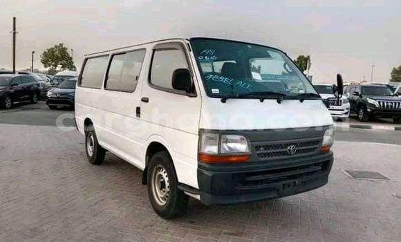 Sayi Na hannu Toyota Hiace White Mota in Sekondi a Yamma Sayi Na hannu Toyota Hiace White Mota in Sekondi a Yamma