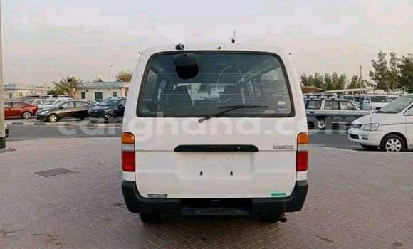 Sayi Na hannu Toyota Hiace White Mota in Sekondi a Yamma Sayi Na hannu Toyota Hiace White Mota in Sekondi a Yamma