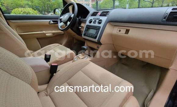 Buy Used Volkswagen Touran Silver Car in Accra in Greater Accra Buy Used Volkswagen Touran Silver Car in Accra in Greater Accra
