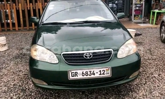 Sayi Na hannu Toyota Corolla Red Mota in Accra a Greater Accra