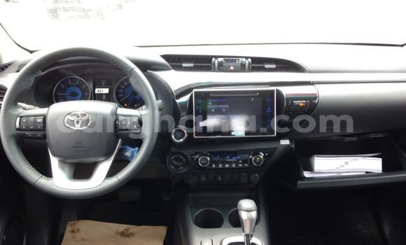 Buy Used Toyota Hilux White Car in Accra in Greater Accra Buy Used Toyota Hilux White Car in Accra in Greater Accra