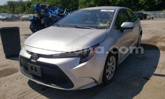 Ra Àlòkù Toyota Corolla Silver Ọkọ̀ in Accra ni Greater Accra