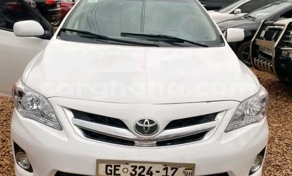 Sayi Na hannu Toyota Corolla White Mota in Accra a Greater Accra Sayi Na hannu Toyota Corolla White Mota in Accra a Greater Accra