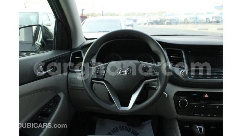 Big with watermark hyundai tucson ashanti import dubai 47071