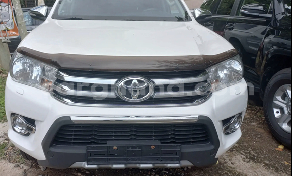 Buy Used Toyota Hilux White Car in Accra in Greater Accra Buy Used Toyota Hilux White Car in Accra in Greater Accra