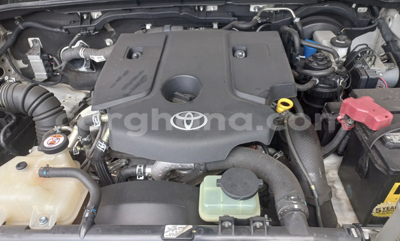 Buy Used Toyota Hilux White Car in Accra in Greater Accra Buy Used Toyota Hilux White Car in Accra in Greater Accra