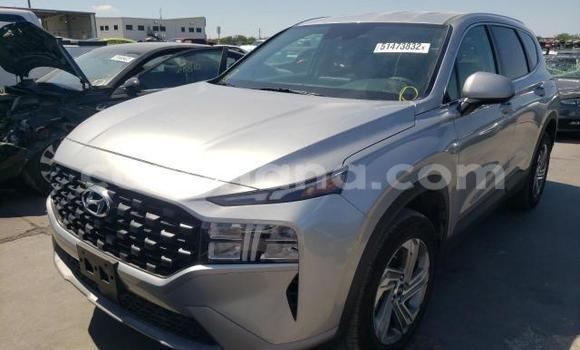 Ra Àlòkù Hyundai Santa Fe Silver Ọkọ̀ in Accra ni Greater Accra