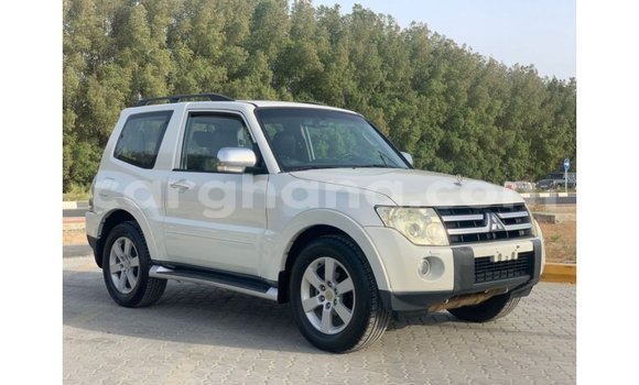 Ra Imported Mitsubishi Pajero funfun Ọkọ̀ in Import - Dubai ni Ashanti Ra Imported Mitsubishi Pajero funfun Ọkọ̀ in Import - Dubai ni Ashanti