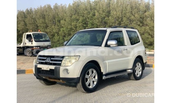 Ra Imported Mitsubishi Pajero funfun Ọkọ̀ in Import - Dubai ni Ashanti Ra Imported Mitsubishi Pajero funfun Ọkọ̀ in Import - Dubai ni Ashanti