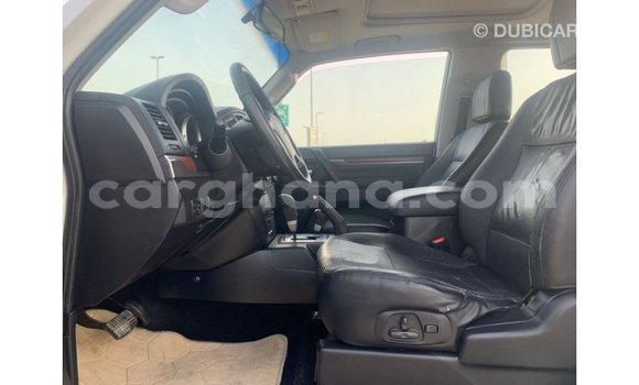 Ra Imported Mitsubishi Pajero funfun Ọkọ̀ in Import - Dubai ni Ashanti Ra Imported Mitsubishi Pajero funfun Ọkọ̀ in Import - Dubai ni Ashanti