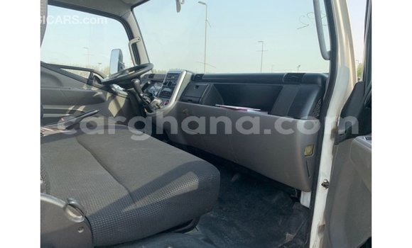 Ra Imported Mitsubishi i funfun Ọkọ̀ in Import - Dubai ni Ashanti Ra Imported Mitsubishi i funfun Ọkọ̀ in Import - Dubai ni Ashanti