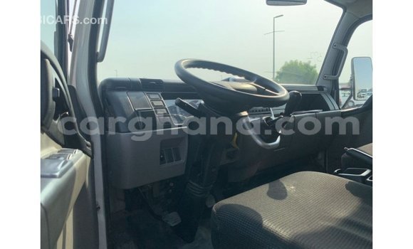 Ra Imported Mitsubishi i funfun Ọkọ̀ in Import - Dubai ni Ashanti Ra Imported Mitsubishi i funfun Ọkọ̀ in Import - Dubai ni Ashanti