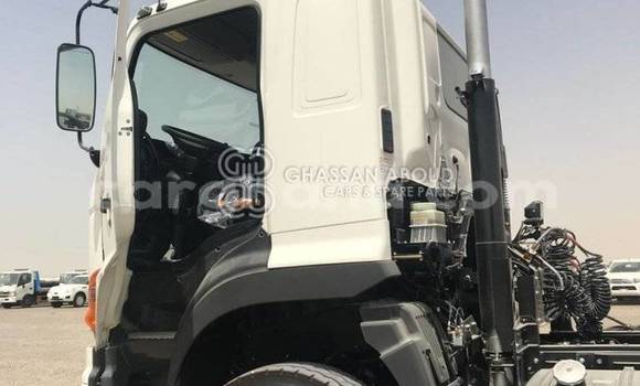 Buy New Hino SV White Truck in Import - Dubai in Ashanti Buy New Hino SV White Truck in Import - Dubai in Ashanti