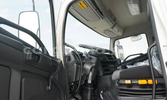 Buy New Hino SV White Truck in Import - Dubai in Ashanti Buy New Hino SV White Truck in Import - Dubai in Ashanti