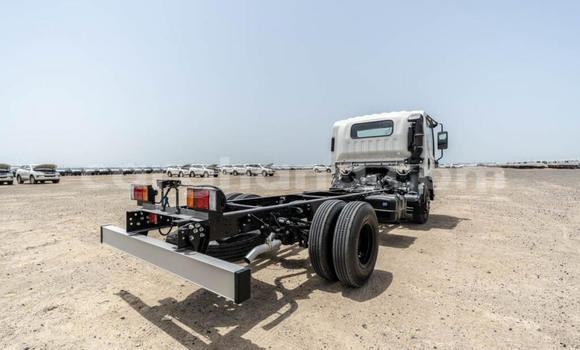 Buy New Isuzu NPR 85H White Truck in Import - Dubai in Ashanti Buy New Isuzu NPR 85H White Truck in Import - Dubai in Ashanti