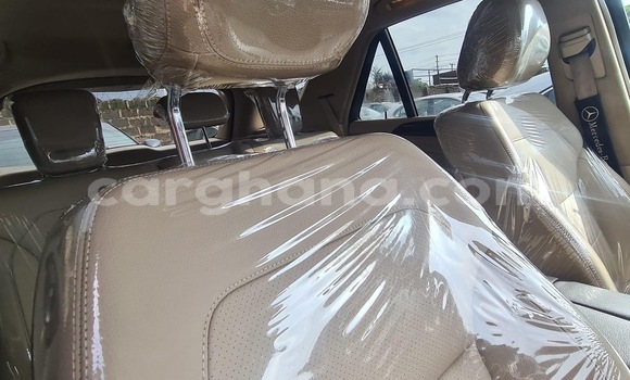 Sayi Na hannu Mercedes‒Benz ML–Class Blue Mota in Accra a Greater Accra Sayi Na hannu Mercedes‒Benz ML–Class Blue Mota in Accra a Greater Accra