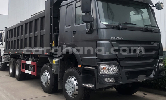 Sayi Na hannu Howo Sinotruck Black Babbar mota in Accra a Greater Accra Sayi Na hannu Howo Sinotruck Black Babbar mota in Accra a Greater Accra
