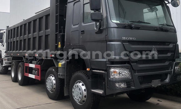 Sayi Na hannu Howo Sinotruck Black Babbar mota in Accra a Greater Accra Sayi Na hannu Howo Sinotruck Black Babbar mota in Accra a Greater Accra