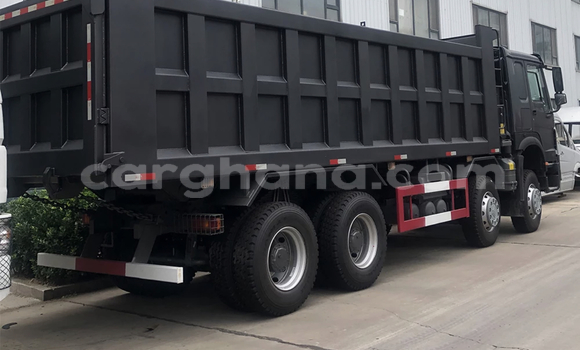 Sayi Na hannu Howo Sinotruck Black Babbar mota in Accra a Greater Accra Sayi Na hannu Howo Sinotruck Black Babbar mota in Accra a Greater Accra