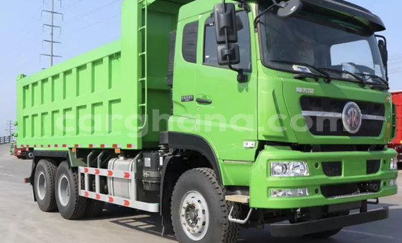Sayi Na hannu Howo Sinotruck Green Babbar mota in Accra a Greater Accra