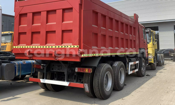 Buy Used Howo Sinotruck Red Truck in Accra in Greater Accra