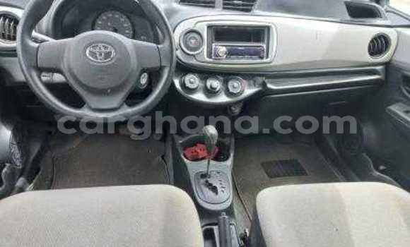 Sayi Na hannu Toyota Vitz Azurfa Mota in Accra a Greater Accra Sayi Na hannu Toyota Vitz Azurfa Mota in Accra a Greater Accra