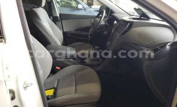 Buy Used Hyundai Santa Fe White Car in Accra in Greater Accra Buy Used Hyundai Santa Fe White Car in Accra in Greater Accra