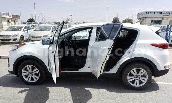 Buy Used Kia Sportage White Car in Accra in Greater Accra Buy Used Kia Sportage White Car in Accra in Greater Accra