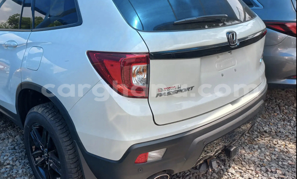 Ra Àlòkù Honda Pilot funfun Ọkọ̀ in Accra ni Greater Accra Ra Àlòkù Honda Pilot funfun Ọkọ̀ in Accra ni Greater Accra