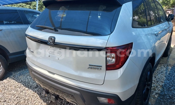 Ra Àlòkù Honda Pilot funfun Ọkọ̀ in Accra ni Greater Accra Ra Àlòkù Honda Pilot funfun Ọkọ̀ in Accra ni Greater Accra