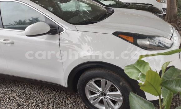Buy Used Kia Sportage White Car in Accra in Greater Accra Buy Used Kia Sportage White Car in Accra in Greater Accra