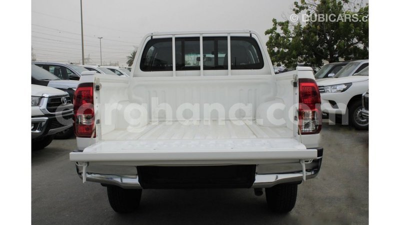 Big with watermark toyota hilux ashanti import dubai 47195