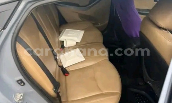Buy Used Hyundai Elantra White Car in Accra in Greater Accra Buy Used Hyundai Elantra White Car in Accra in Greater Accra
