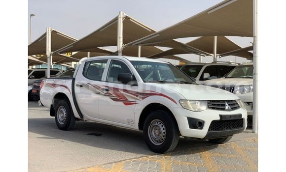 Ra Imported Mitsubishi L200 funfun Ọkọ̀ in Import - Dubai ni Ashanti Ra Imported Mitsubishi L200 funfun Ọkọ̀ in Import - Dubai ni Ashanti