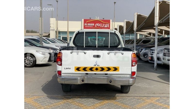 Big with watermark mitsubishi l200 ashanti import dubai 47211