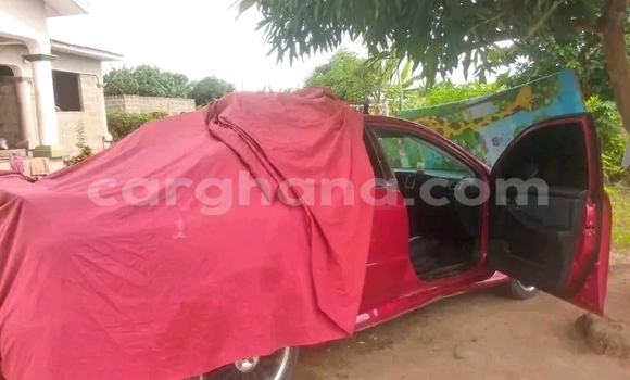 Sayi Na hannu Toyota Corolla Red Mota in Accra a Greater Accra Sayi Na hannu Toyota Corolla Red Mota in Accra a Greater Accra