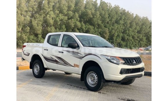 Ra Imported Mitsubishi L200 funfun Ọkọ̀ in Import - Dubai ni Ashanti Ra Imported Mitsubishi L200 funfun Ọkọ̀ in Import - Dubai ni Ashanti