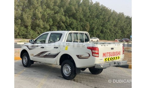 Ra Imported Mitsubishi L200 funfun Ọkọ̀ in Import - Dubai ni Ashanti Ra Imported Mitsubishi L200 funfun Ọkọ̀ in Import - Dubai ni Ashanti