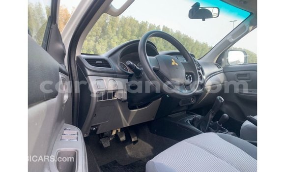 Ra Imported Mitsubishi L200 funfun Ọkọ̀ in Import - Dubai ni Ashanti Ra Imported Mitsubishi L200 funfun Ọkọ̀ in Import - Dubai ni Ashanti