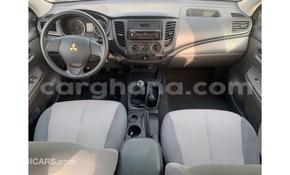Ra Imported Mitsubishi L200 funfun Ọkọ̀ in Import - Dubai ni Ashanti Ra Imported Mitsubishi L200 funfun Ọkọ̀ in Import - Dubai ni Ashanti