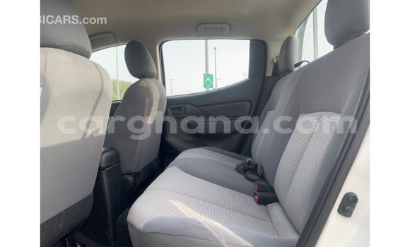 Ra Imported Mitsubishi L200 funfun Ọkọ̀ in Import - Dubai ni Ashanti Ra Imported Mitsubishi L200 funfun Ọkọ̀ in Import - Dubai ni Ashanti