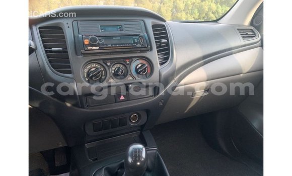 Ra Imported Mitsubishi L200 funfun Ọkọ̀ in Import - Dubai ni Ashanti Ra Imported Mitsubishi L200 funfun Ọkọ̀ in Import - Dubai ni Ashanti