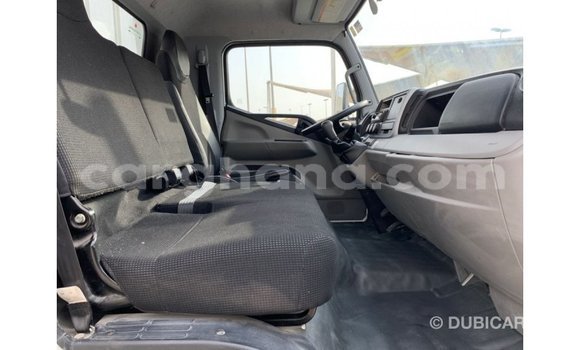 Ra Imported Mitsubishi i funfun Ọkọ̀ in Import - Dubai ni Ashanti Ra Imported Mitsubishi i funfun Ọkọ̀ in Import - Dubai ni Ashanti