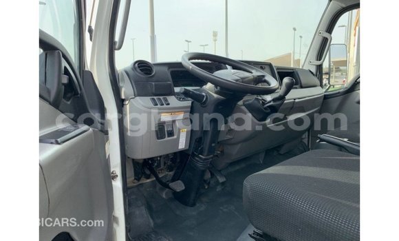 Ra Imported Mitsubishi i funfun Ọkọ̀ in Import - Dubai ni Ashanti Ra Imported Mitsubishi i funfun Ọkọ̀ in Import - Dubai ni Ashanti