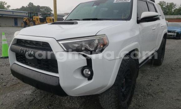 Buy Used Toyota 4Runner White Car in Accra in Greater Accra