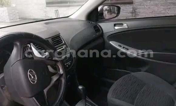 Buy Used Hyundai Accent White Car in Accra in Greater Accra Buy Used Hyundai Accent White Car in Accra in Greater Accra