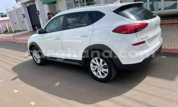 Sayi Na hannu Hyundai Tucson White Mota in Sekondi–Takoradi Metropolitan a Yamma Sayi Na hannu Hyundai Tucson White Mota in Sekondi–Takoradi Metropolitan a Yamma