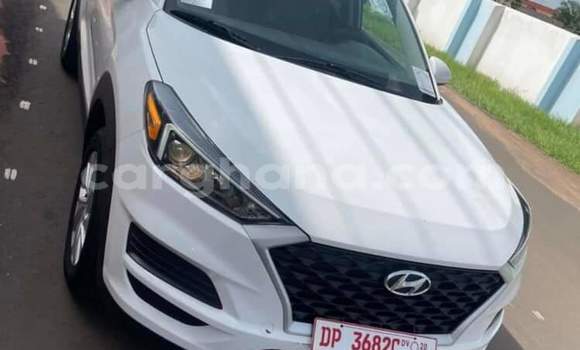 Sayi Na hannu Hyundai Tucson White Mota in Sekondi–Takoradi Metropolitan a Yamma Sayi Na hannu Hyundai Tucson White Mota in Sekondi–Takoradi Metropolitan a Yamma