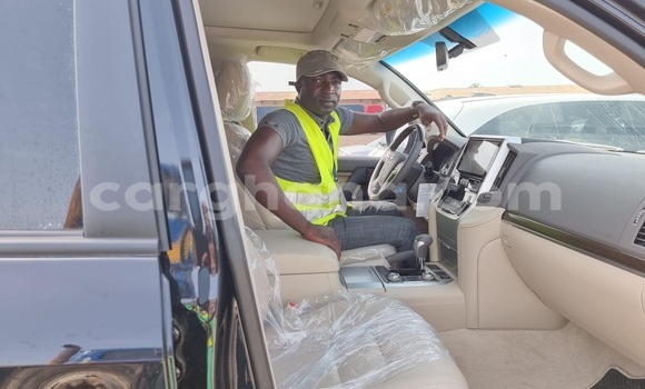 Buy Used Toyota Land Cruiser Black Car in Accra in Greater Accra Buy Used Toyota Land Cruiser Black Car in Accra in Greater Accra