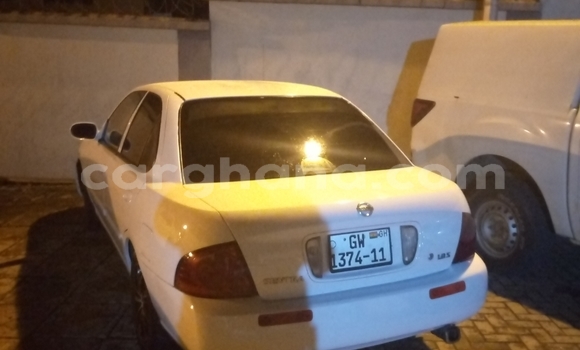 Ra Àlòkù Nissan Sentra funfun Ọkọ̀ in Agona West Ilu ni Aarin Ra Àlòkù Nissan Sentra funfun Ọkọ̀ in Agona West Ilu ni Aarin